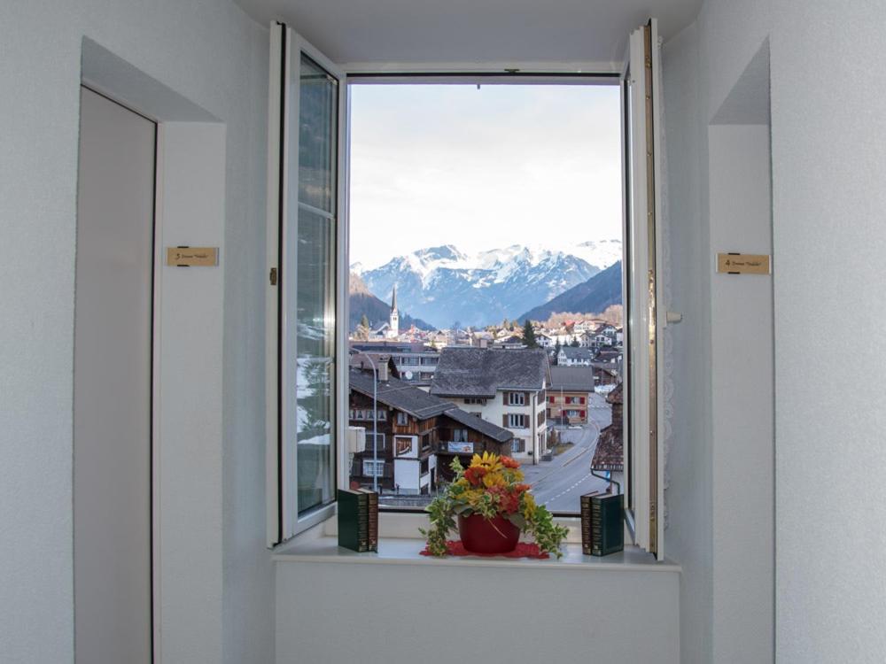 Hotel Restaurant Raben Linthal Dış mekan fotoğraf