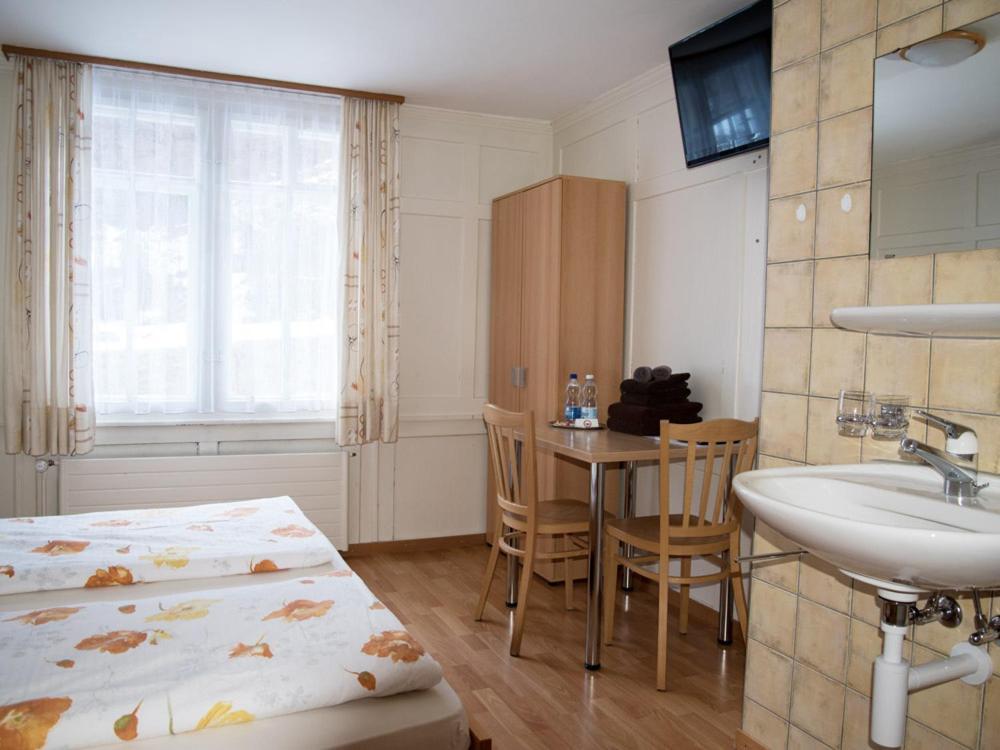 Hotel Restaurant Raben Linthal Dış mekan fotoğraf