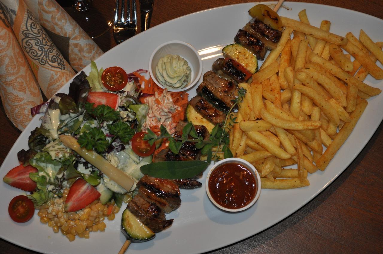 Hotel Restaurant Raben Linthal Dış mekan fotoğraf